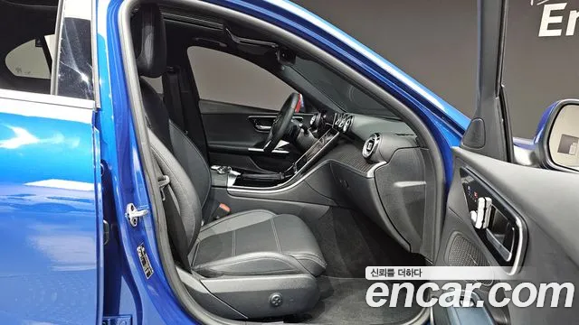 Mercedes-Benz C-Class 2022 — фото 12