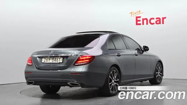 Mercedes-Benz E-Class 2017 — фото 2