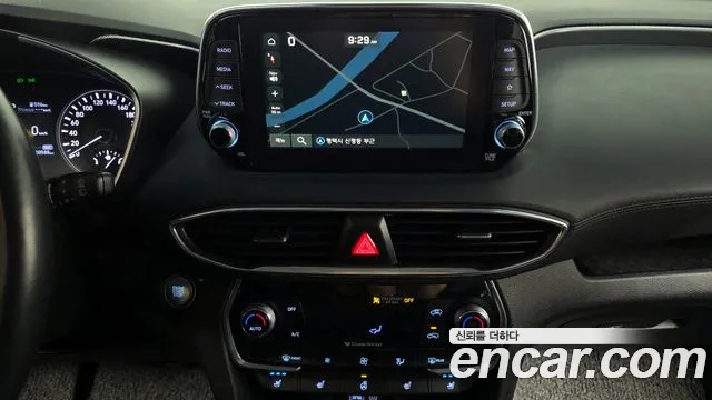 Hyundai Santafe 2019 — фото 14