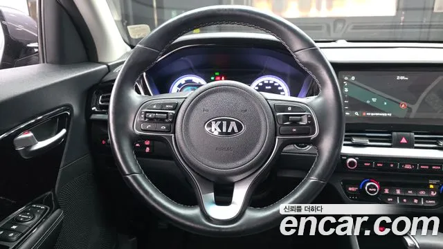 Kia Niro 2021 — фото 19