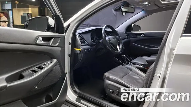 Hyundai Tucson 2017 — фото 13