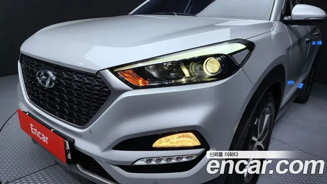 Hyundai Tucson 2017 — фото 8