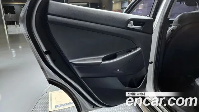 Hyundai Tucson 2017 — фото 15