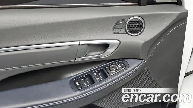 Hyundai Sonata 2020 — фото 18