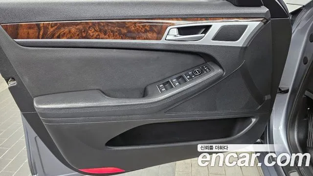 Hyundai Genesis 2014 — фото 14