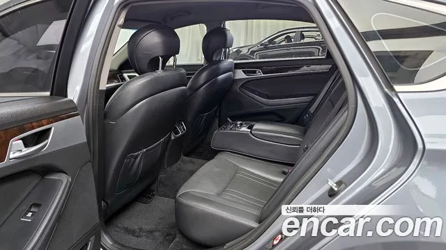 Hyundai Genesis 2014 — фото 16