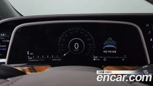 Cadillac Escalade 2022 — фото 10