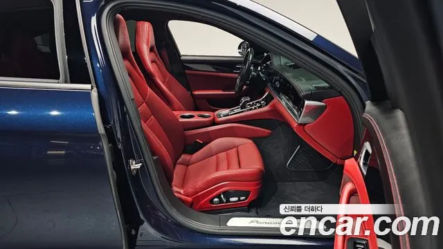 Porsche Panamera 2020 — фото 16