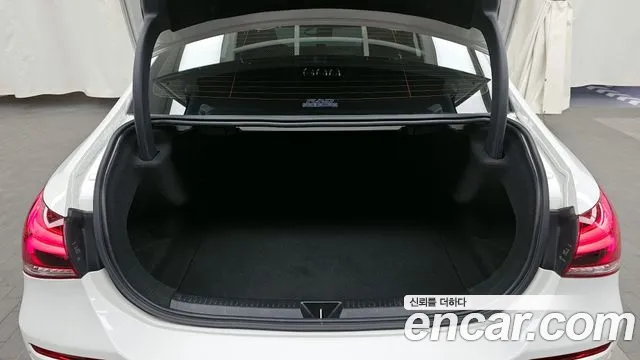 Mercedes-Benz A-Class 2020 — фото 20