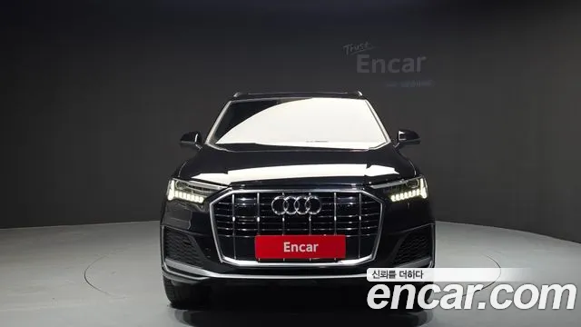 Audi Q7 2021 — фото 3