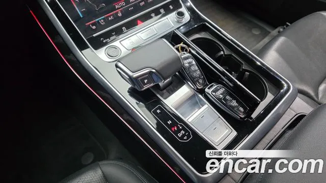 Audi Q7 2021 — фото 12
