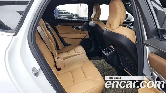 Volvo S90 2019 — фото 12