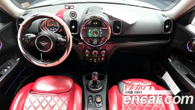 Mini Countryman 2021 — фото 10