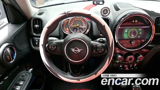 Mini Countryman 2021 — фото 18