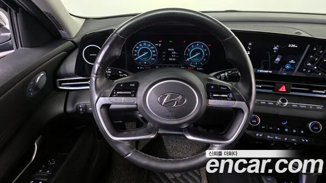 Hyundai AVANTE 2021 — фото 13