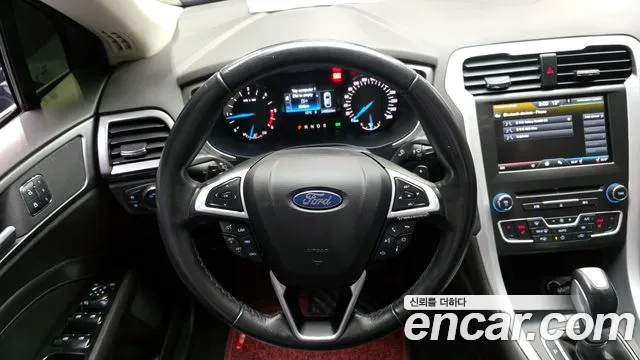 Ford Mondeo 2015 — фото 12