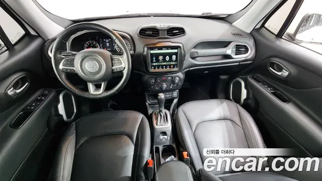 Jeep Renegade 2018 — фото 10
