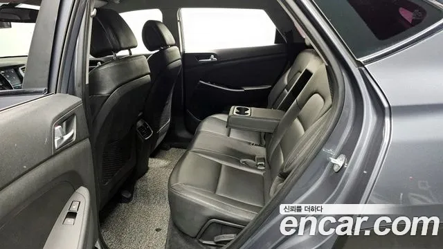 Hyundai Tucson 2017 — фото 17
