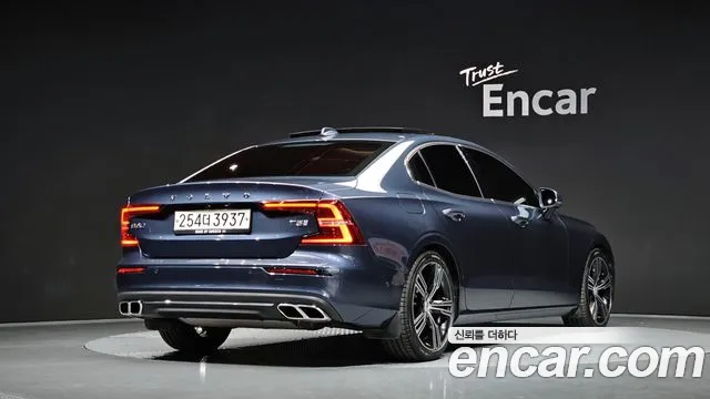 Volvo S60 2020 — фото 2