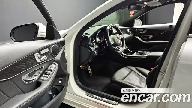 Mercedes-Benz C-Class 2016 — фото 10