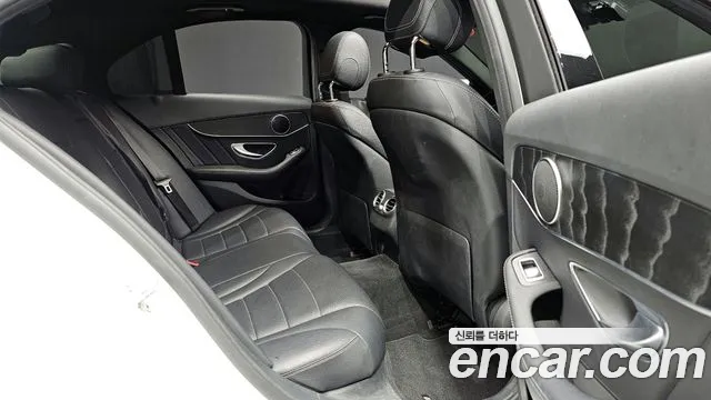 Mercedes-Benz C-Class 2016 — фото 12