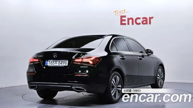 Mercedes-Benz A-Class 2021 — фото 2