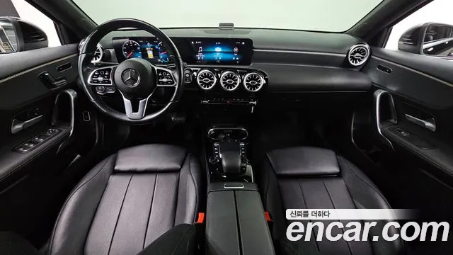 Mercedes-Benz A-Class 2021 — фото 10