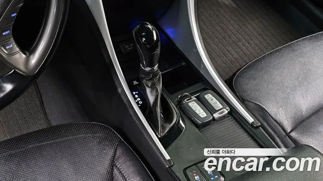 Hyundai Sonata 2014 — фото 11