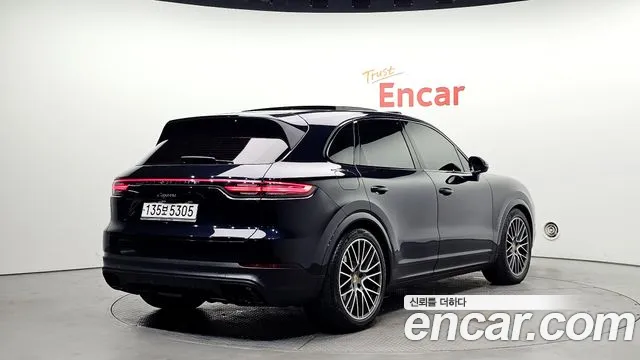 Porsche Cayenne 2020 — фото 2