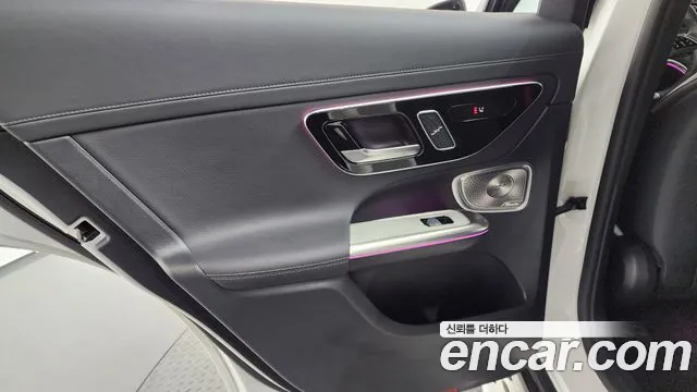 Mercedes-Benz GLC-Class 2025 — фото 15