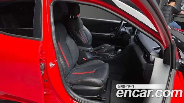 Hyundai Veloster 2018 — фото 12
