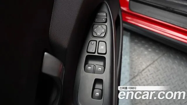 Hyundai Veloster 2018 — фото 14