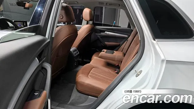 Audi Q5 2020 — фото 18