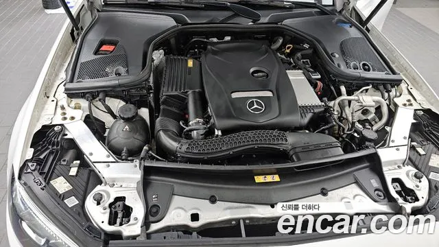 Mercedes-Benz E-Class 2021 — фото 6
