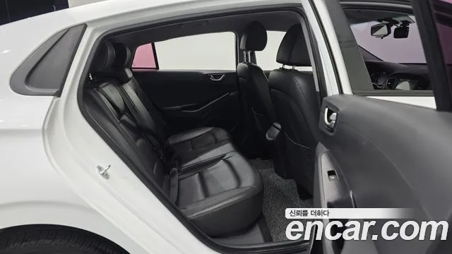 Hyundai Ioniq 2018 — фото 17
