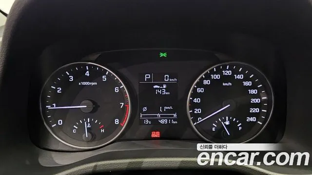 Hyundai AVANTE 2016 — фото 11
