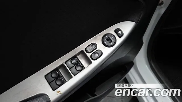 Hyundai Accent 2011 — фото 17