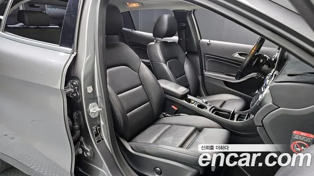 Mercedes-Benz GLA-Class 2017 — фото 12