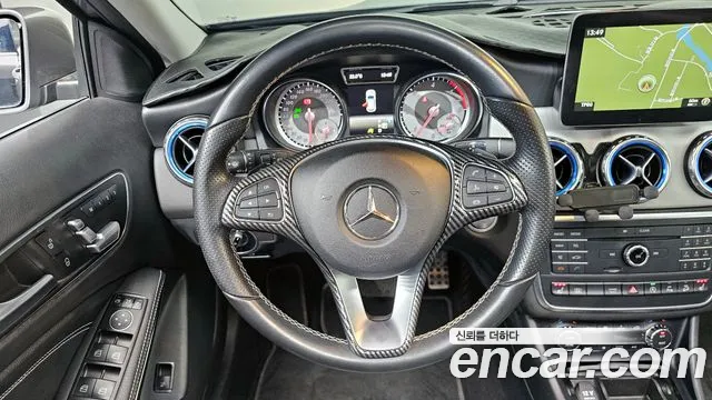 Mercedes-Benz GLA-Class 2017 — фото 13