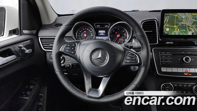 Mercedes-Benz GLS-Class 2017 — фото 13