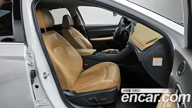 Hyundai Sonata 2020 — фото 16