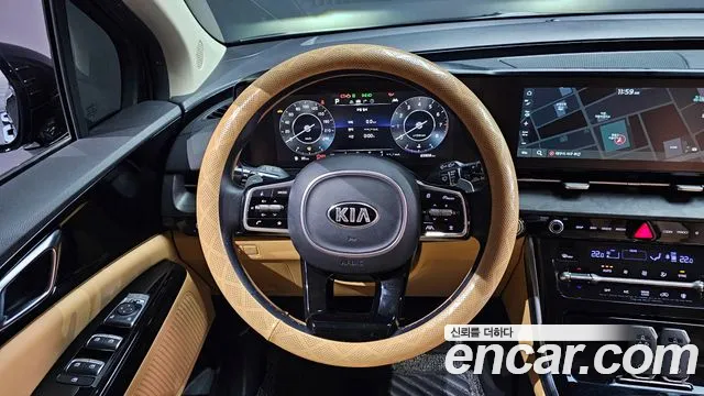 Kia Canival 2021 — фото 18