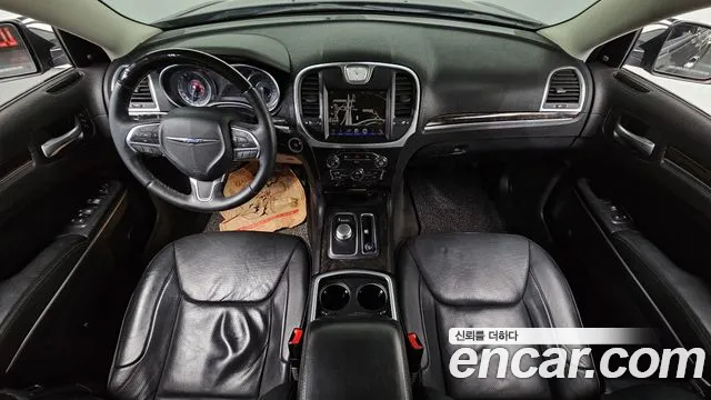 Chrysler 300C 2015 — фото 7
