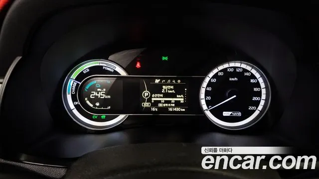 Kia Niro 2017 — фото 11