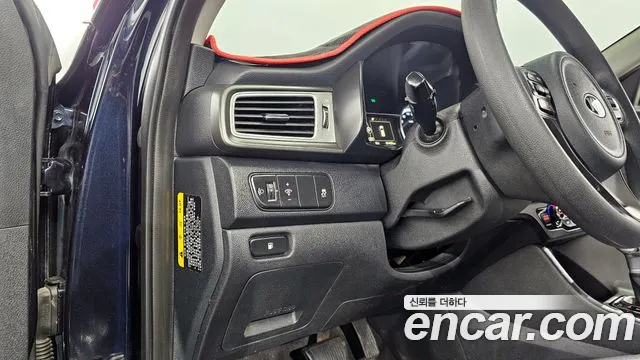 Kia Niro 2017 — фото 20