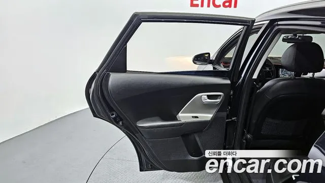 Kia Niro 2017 — фото 15