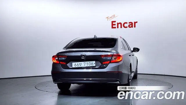Honda Accord 2018 — фото 4
