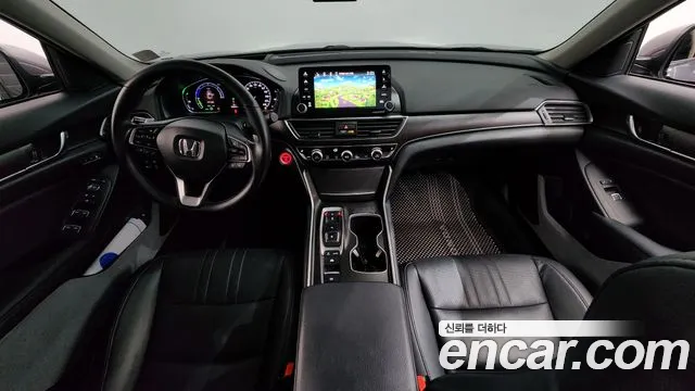 Honda Accord 2018 — фото 7