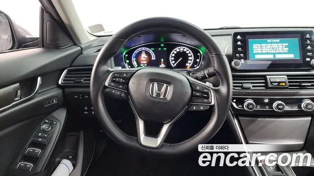 Honda Accord 2018 — фото 12
