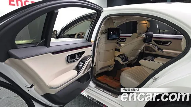 Mercedes-Benz S-Class 2022 — фото 16